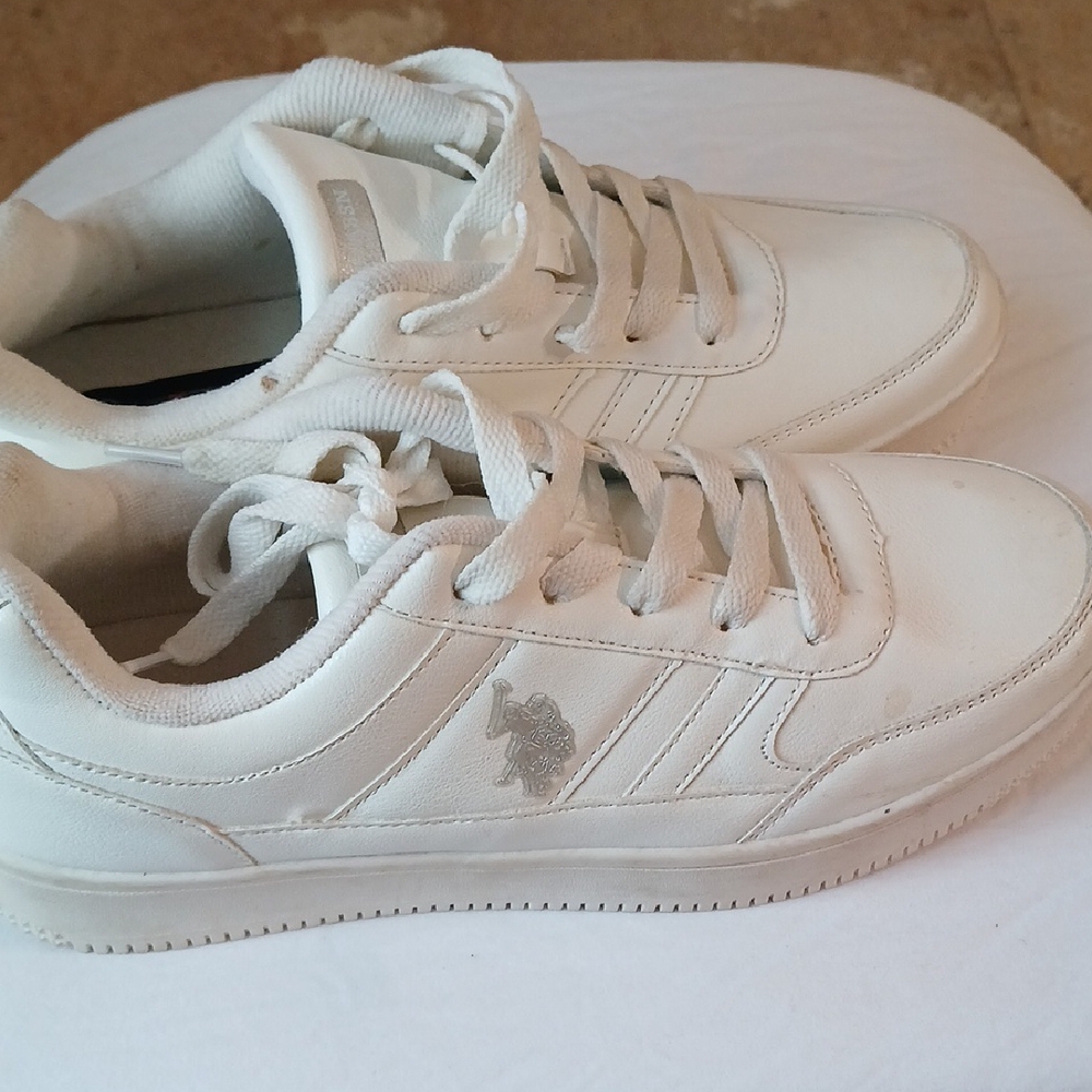 White Casual Sneakers